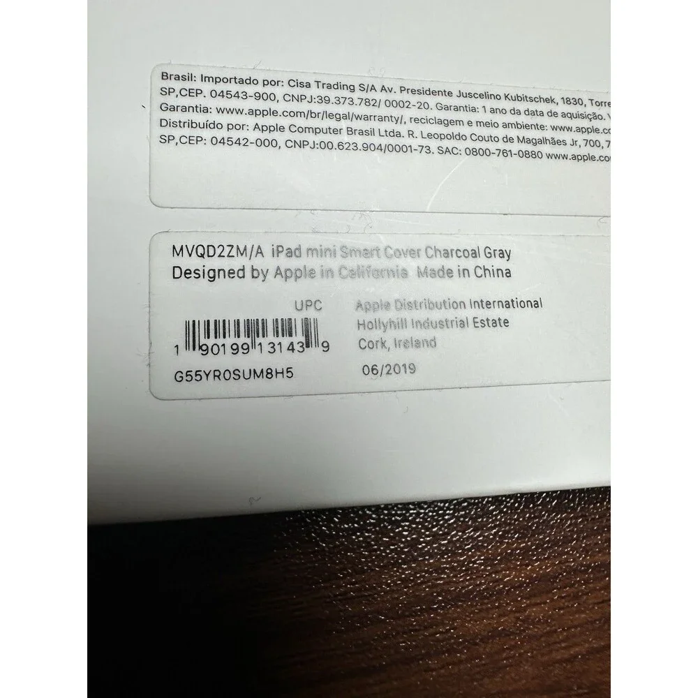 NEW Apple MVQD2ZM/A Smart Cover for iPad mini Charcoal Gray -(5th generation)
